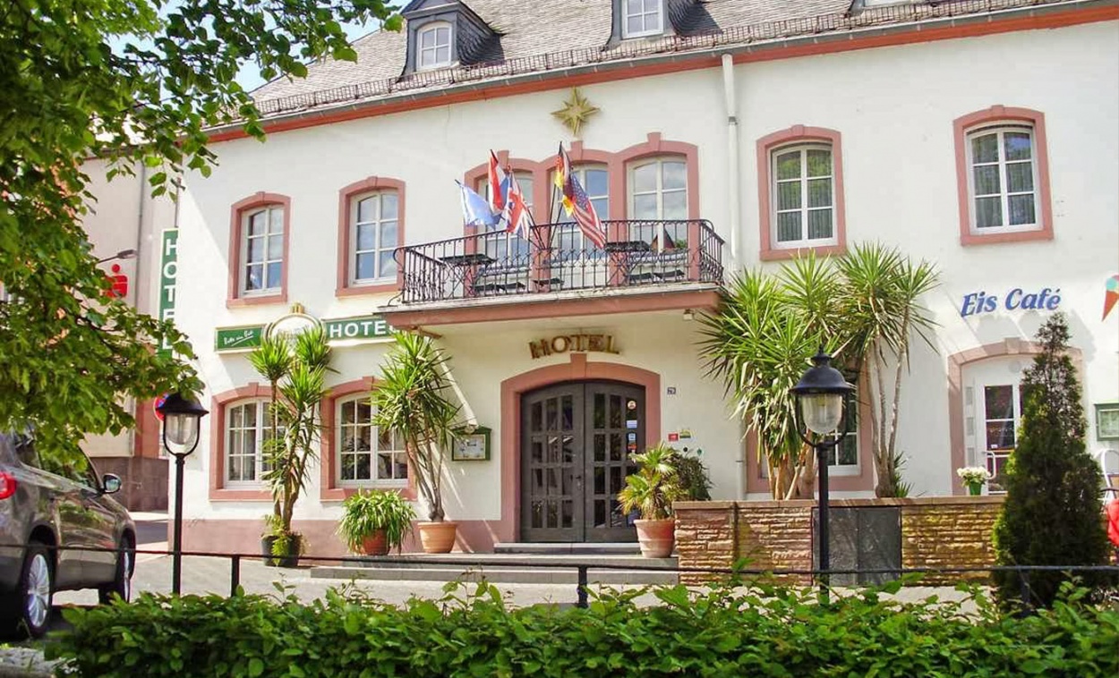 Fahrradfahrer Hotel Zum Goldenen Stern in Prüm